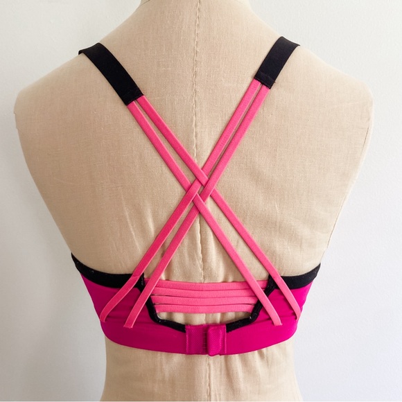 Victoria’s Secret Strappy Back Sports Bra - Picture 7 of 16
